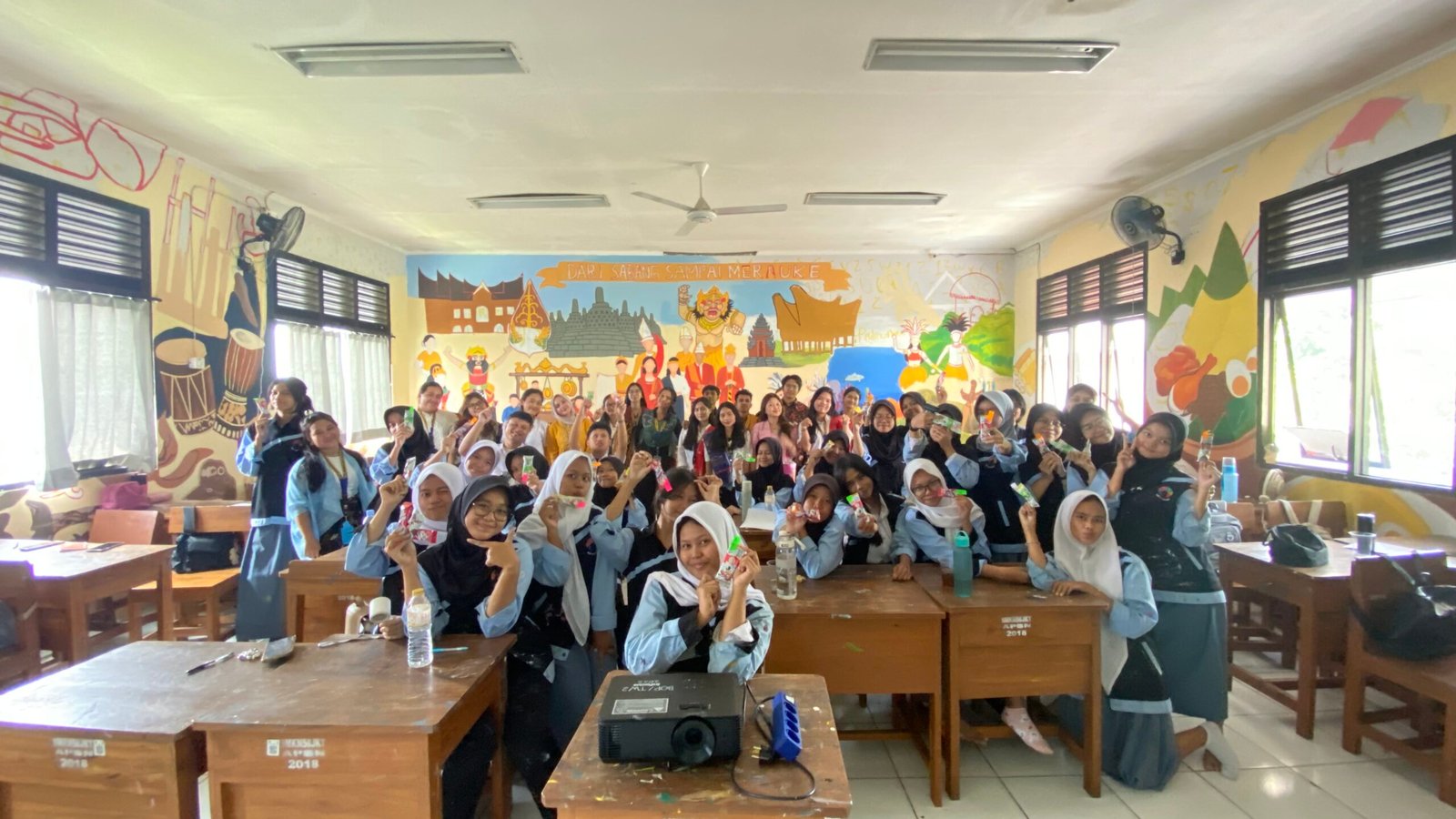 Atasi Miskomunikasi Antarbudaya, Mahasiswa BK UKI Gelar Seminar Keterampilan Komunikasi di SMKN 58 Jakarta 48 SMKN 58 Jakarta