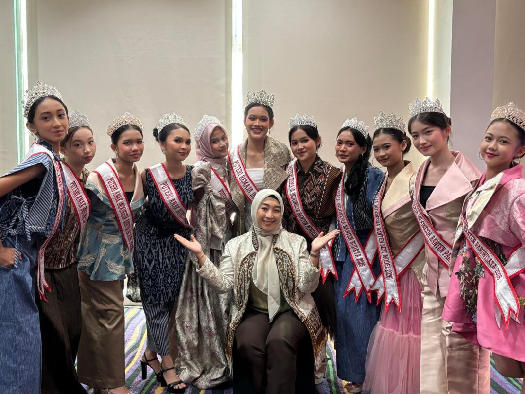 Shine and Sparkle Parade 2026 Sukses Digelar di Fame Hotel Gading Serpong 47 Shine and Sparkle Parade - Puteri Anak dan Puteri Remaja Indonesia Banten 2026