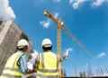 Peran Teknik Sipil dalam Mewujudkan Kota yang Nyaman, Aman, dan Berkelanjutan 49 Proses Pembangunan Infrastruktur sebagai Wujud Peran Teknik Sipil bagi Masyarakat (Sumber Shutterstock_622211642-scaled-1.webp)