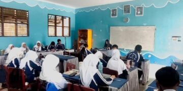 Dokumentasi kegiatan pembelajaran Project Based Learning (PjBL) jurusan Animasi di SMK Negeri 2 Palu oleh Alifia Syahnina Rizqi, 2026.(Sumber: Dock pribadi)
