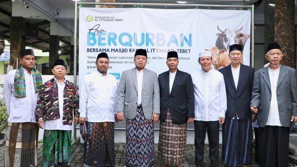 Jadi Khatib Iduladha, Menteri Nusron Sampaikan Pesan untuk “Sembelih” Ego dan Keserakahan 48 Iduladha