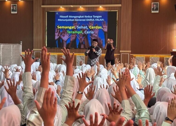Grand Smart Motivation PP Darul Falah : Pesona Generasi Santri Berkarakter Siap Hiasi Langit Nusantara 46 WhatsApp Image 2026 05 29 at 21.28.47 3 1