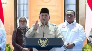 “Orang Desa Tidak Pakai Dollar?”: Dampak Nyata Pelemahan Rupiah bagi Rakyat Kecil 48 prabowo rakyat di desa enggak pakai dolar kok byc