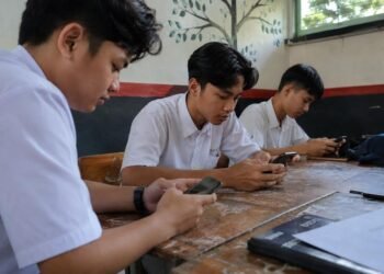 sibuk HP