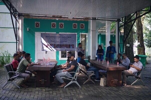 Edukasi Pemanfaatan Fintech Guna Meningkatkan Akurasi Pemasaran di Desa Wisata Curug Putri 54 Curug Putri