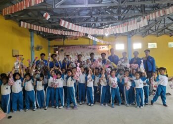 Mahasiswa UBSI Tanamkan Nilai Gotong Royong Kepada Anak TK Sekar Adi Melalui Pembelajaran Interaktif 54 1000149947.jpg optimized 500