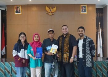 Mahasiswa LSPR dan Pokdarwis Kampung Condet Gelar Pelatihan Digital untuk Pelestarian Budaya Betawi 46 Dokumentasi saat kegiatan program Sorak Betawi Condet 2026 dengan Pokdarwis Kampung Condet (Sumber: Dokumentasi Pribadi)