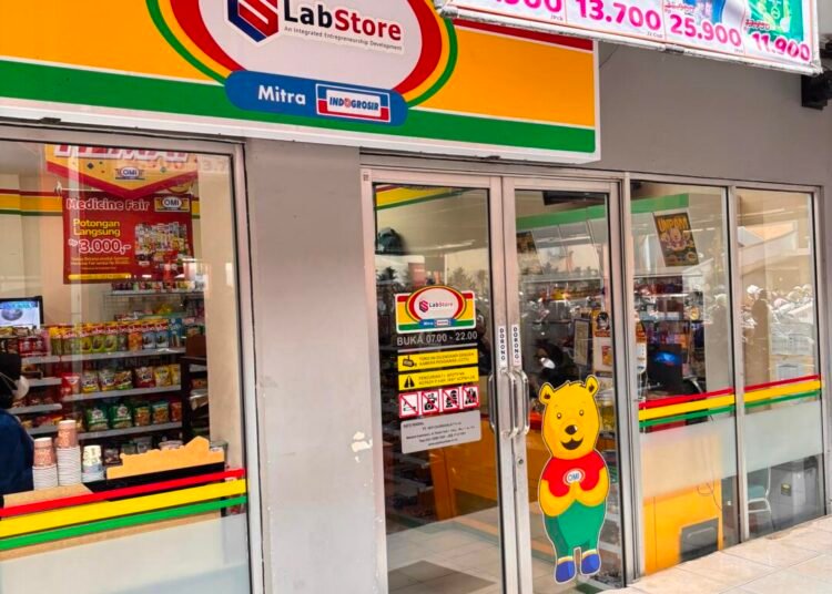 Sistem Informasi Menjadi Tantangan Manajemen di Lab Store Universitas Pamulang 46 12e6f879 a575 4555 9a50 7b6e32d7cb18