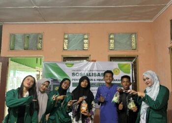 Foto bersama anak-anak Panti Asuhan “As-Salaam”.