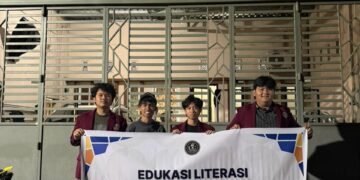 Mahasiswa Universitas Ciputra Makassar Gelar Edukasi Literasi Keuangan bagi Pelaku UMKM Warung Sop Kikil 56 Dokumentasi Kelompok 4 Universitas Ciputra Makassar.
