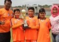 Suami Istri Guru Ini Rela Menyisihkan Penghasilan Agar Anak-Anak Bisa Berlatih Sepak Bola Gratis di SSB Bunda Jakarta 48 IMG 20260607 WA0066