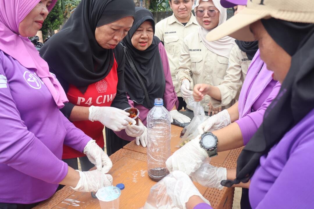 Green Project Ecoenzyur: Sehatkan Lingkungan, Hijaukan Kehidupan dari Dapur Rumah Tangga 49 IMG 20260612 WA0018