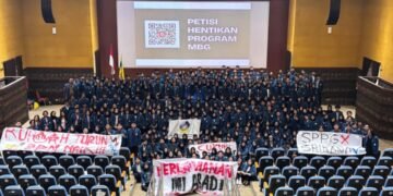 Tolak MBG: Di Tengah Isu Pembungkaman Medsos, Petisi BEM Unair Tembus 40 Ribu Usai 7 Pernyataan Sikap 56 IMG 20260614 WA00181