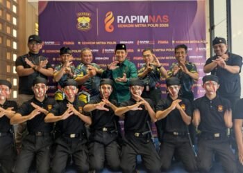Perkuat Kesiapsiagaan, Senkom Mitra Polri Buka RAPIMNAS 2026 dengan Tampilan Pencak Silat Persinas Asad 47 IMG 20260618 WA0049