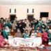 Foto bersama mahasiswa Universitas Muhammadiyah Riau dan penghuni Panti Asuhan As-Salam Nur Hidayah (Sumber: Dokumentasi Pribadi)
