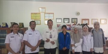 Foto Bersama Kepala Bagian dan Pegawai di Bagian Organisasi & Reformasi Birokrasi