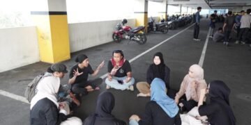Proses meditasi aktor sebelum memulai latihan