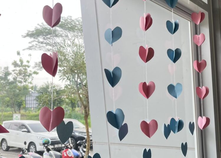 Warna-Warni Origami Semarakkan Persiapan Pentas Seni dan Kreativitas RA & Day Care UIN Banten 47 Origami