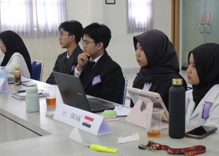 Asah Diplomasi Kelas Dunia, KIR LIBA MAN 1 Yogyakarta Gelar FGD MUN 2026 47 IMG 9026