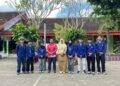 Foto bersama mahasiswa UNY dan guru SD Muhammadiyah Pajangan 2 (Sumber: Dokumentasi Pribadi)
