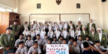 Foto dokumentasi pengabdian masyarakat Mahasiswa UPN “Veteran” Jawa Timur (Sumber : Dokumentasi Pribadi)