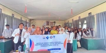 Foto bersama mahasiswa Universitas Halu Oleo dan Badan Narkotika Nasional (Sumber: Dokumentasi Pribadi)