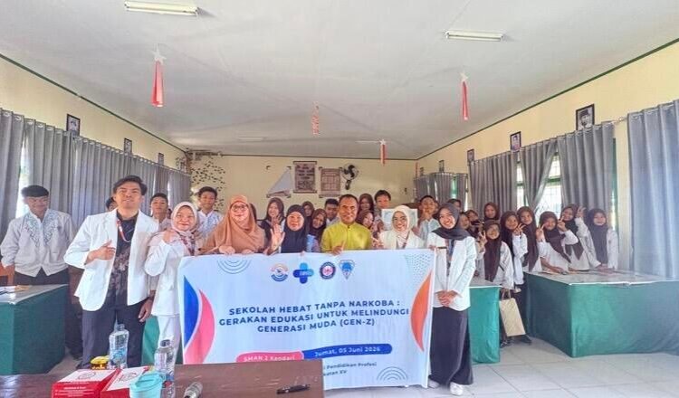 Foto bersama mahasiswa Universitas Halu Oleo dan Badan Narkotika Nasional (Sumber: Dokumentasi Pribadi)