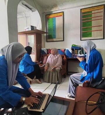 Mahasiswa Universitas Pamulang Rancang Sistem Informasi Manajemen Aset Berbasis Web di MI An Najiyah 50 Universitas Pamulang
