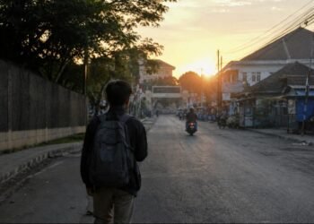 Menimbah Ilmu di Tengah Keterbatasan