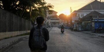 Menimbah Ilmu di Tengah Keterbatasan