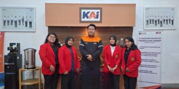 Dokumentasi Bersama Karyawan