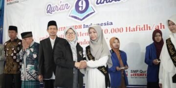 Kisah Inspiratif Fani Afnan Jannati: Hafizah 30 Juz Pemegang Sanad Al-Jazary, Raih Predikat Wisudawati Terbaik elTAHFIDH Indonesia 56 Fani Afnan Jannati