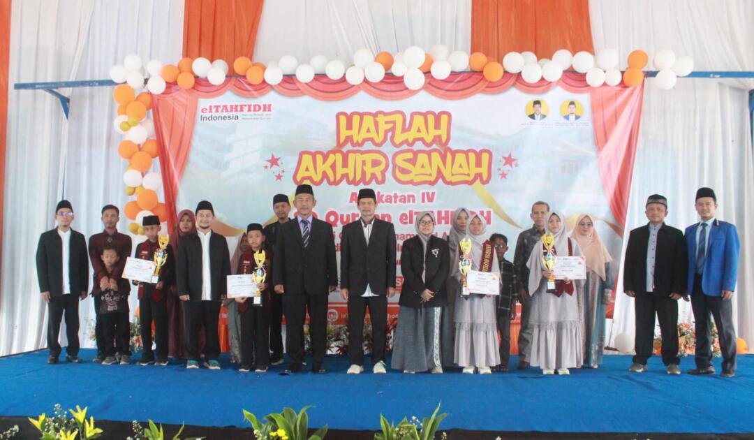 Bikin Bangga Orang Tua! Inilah Sosok Abdullah Ghofir Fathan, Wisudawan Terbaik SDQ elTAHFIDH Bidang Character Building! 50 WhatsApp Image 2026 06 13 at 15.22.08