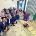 Mahasiswa FEB UNY melakukan sosialisasi pemilahan sampah kepada ibu-ibu PKK RT 07 Kampung Cepit (Sumber : Dokumentasi Pribadi)