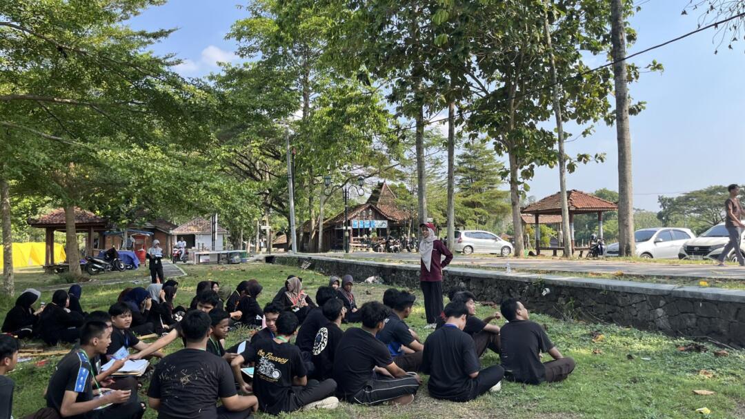 Jagad Kriya MAHABAKTI MAN 1 Yogyakarta: Belajar Tata Krama Jawa Melalui Permainan Edukatif 48 jagadkriya