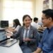 Siswa SMK Pemasaran mempresentasikan portofolio berbasis strategi niche market yang spesifik kepada mentor industri.
