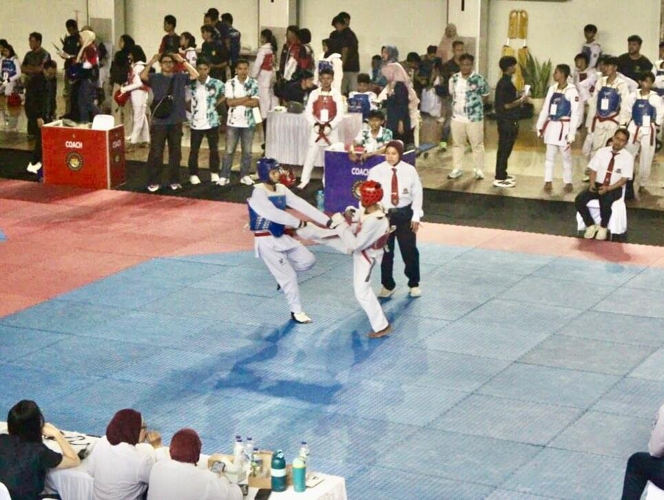 Keren! 78 Santri Penghafal Al-Qur'an elTAHFIDH Borong Medali di Turnamen Taekwondo Elka Arena 2026 54 🏆 elTAHFIDH Indonesia 🏆Alhamdulillah kabar membanggakan datang dari para santri penghafal Al 2