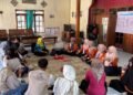 Dokumentasi program Belajar Bersama Masyarakat (UM BBM) (Sumber: Dokumentasi Panitia Acara)
