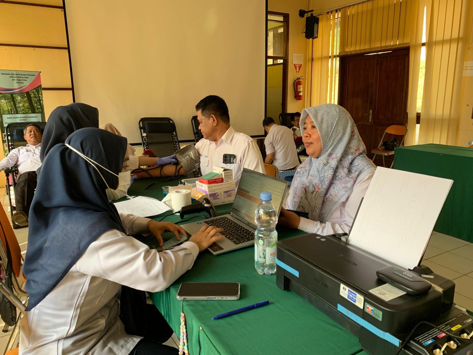 Wujud Nyata Kepedulian, Perhutani KPH Ciamis Gelar Aksi Donor Darah untuk Kemanusiaan 48 1 1