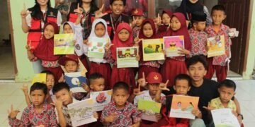 KKN Tematik Literasi Unhas Hadirkan Senandung Cerita, Dekatkan Anak dengan Buku Melalui Membaca Nyaring 56 1000700175 2