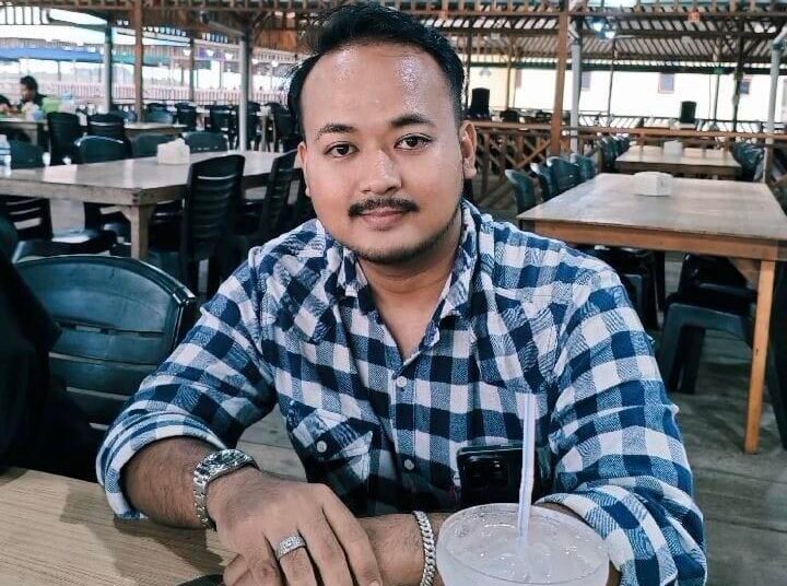Reivo Ibanes: Direktur Muda PT Pena Akademika Nusantara, Angkat Karya Ilmiah Daerah ke Panggung Nasional 46 Foto pribadi Reivo Ibanes, Direktur Muda PT Pena Akademika Nusantara (Sumber: Dokumentasi Pribadi)