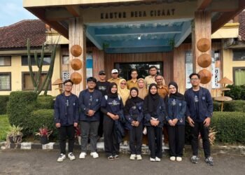 Lestarikan Tradisi dan Angkat Potensi Desa, Mahasiswa KKN-T IPB University Dampingi Desa Wisata Cisaat Gelar Ngaruwat Bumi 46 207751