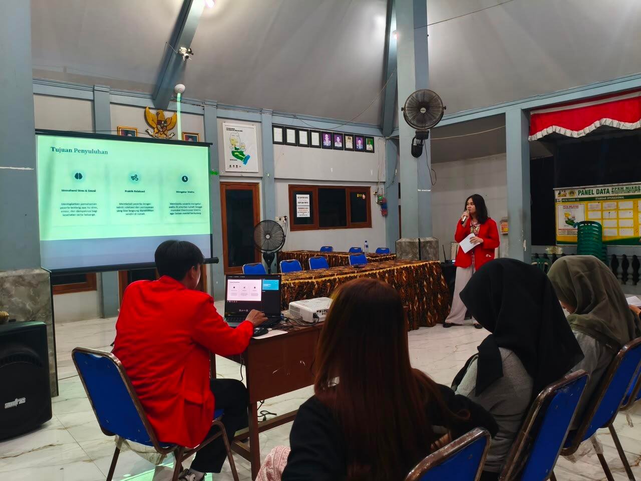 Dokumentasi kegiatan KKN edukasi Pelatihan Manajemen Stres dan Pengelolaan Emosi (Sumber: Dokumentasi Pribadi)