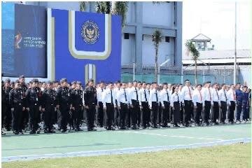 Ilustrasi pelaksanaan kegiatan resmi, seperti upacara, pelantikan, serah terima jabatan, serta peringatan hari besar nasional (Sumber: Dokumentasi Pribadi) 