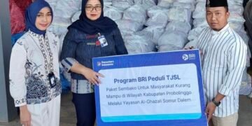 BRI Peduli salurkan paket sembako untuk masyarakat kurang mampu di Probolinggo (Sumber: BRI Probolinggo)