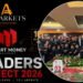 Peserta Trader Connect 2026 berfoto bersama setelah mengikuti acara edukasi trading dan networking yang diselenggarakan AMarkets Indonesia bersama Smart Money Academy di Makassar.
