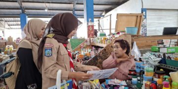 BPOM Bima dan Saka POM Edukasi Komunitas Pasar Amahami