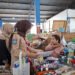 Wujudkan Pasar Sehat, Balai POM Bima dan Saka POM Edukasi Pedagang dan Pembeli Pasar Amahami 53 BPOM Bima dan Saka POM Edukasi Komunitas Pasar Amahami