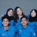 Foto bersama lima anggota Tim Exvoltas Sains Data ITERA mengenakan PDH biru.