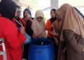 Mahasiswa KKN Untag Surabaya Ajak Warga Ubah Sampah Dapur Jadi Pupuk Dengan Drum Komposter 51 DSCF7033 1